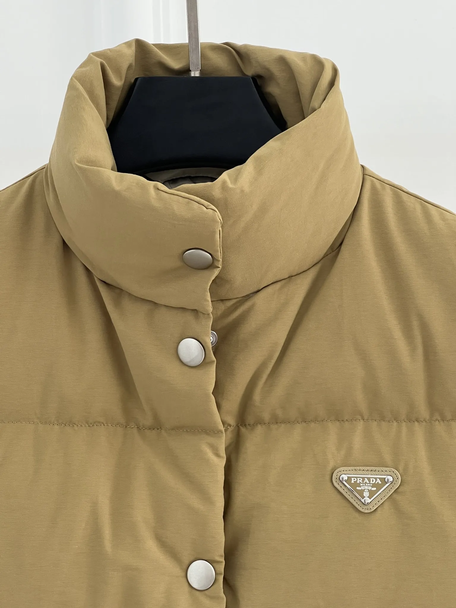 Prada 25Ss Down Vest Camel Classic Style - Image 6