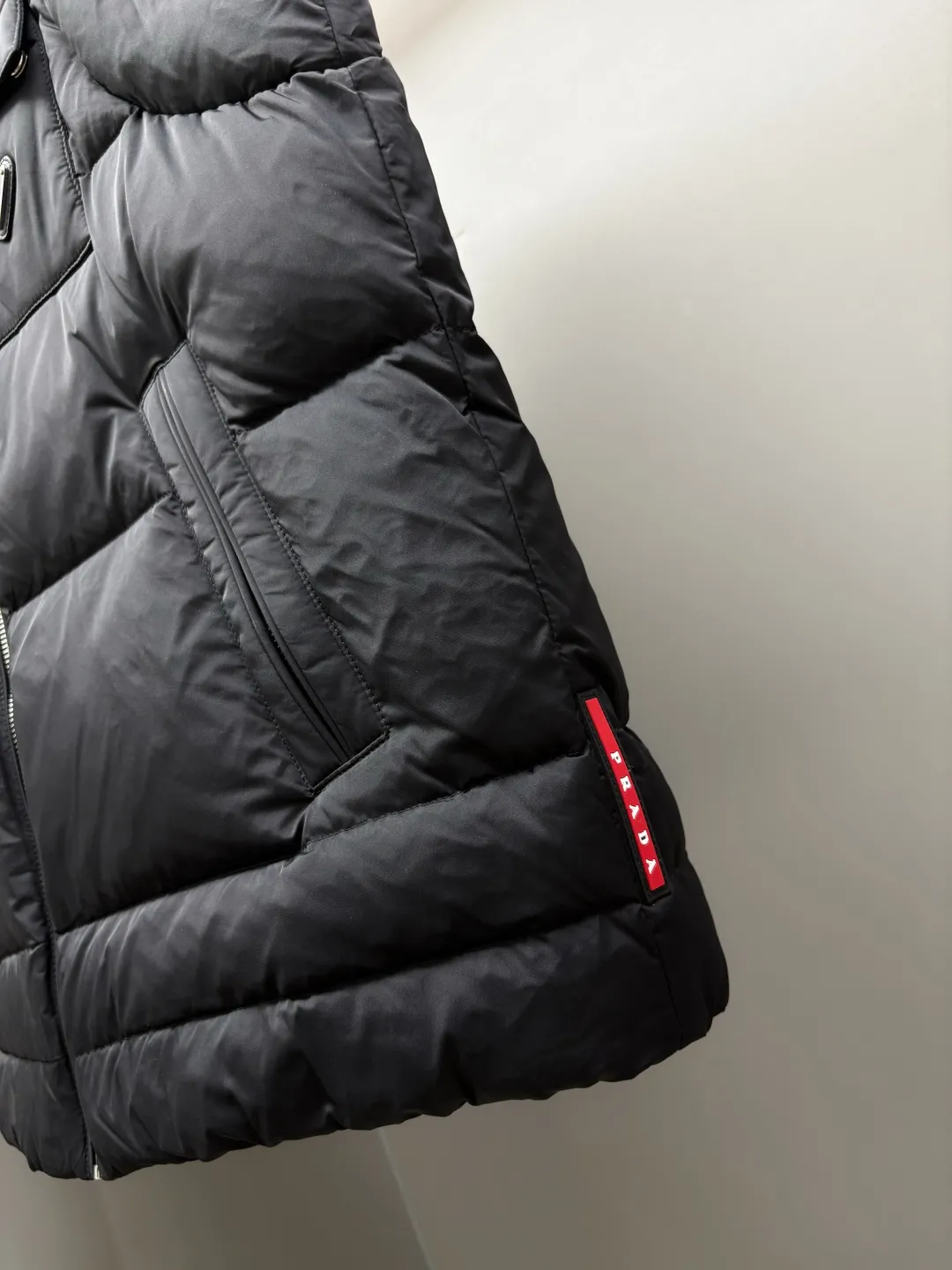 Prada Hooded Down Vest Black Quilted - Image 7