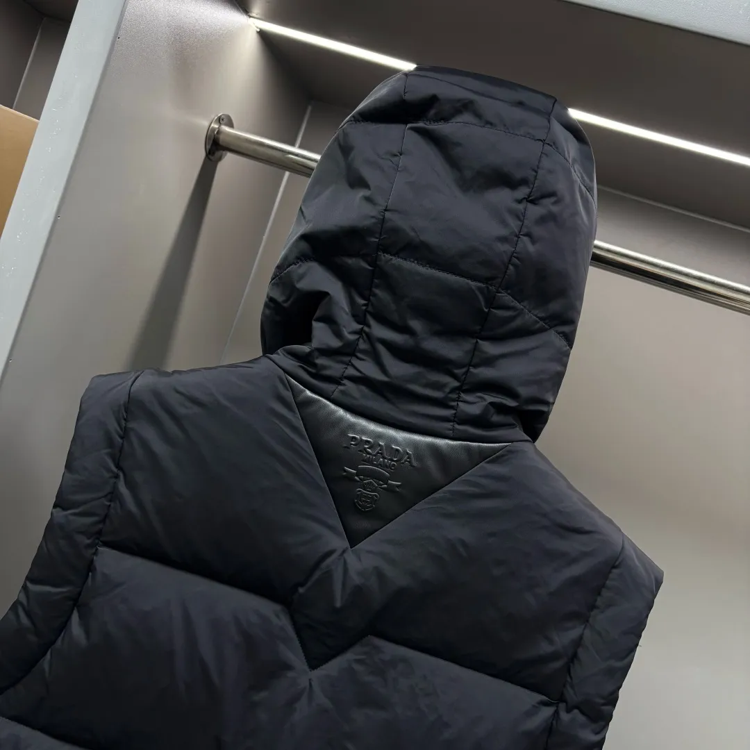 Prada Hooded Down Vest Black Quilted - Image 10