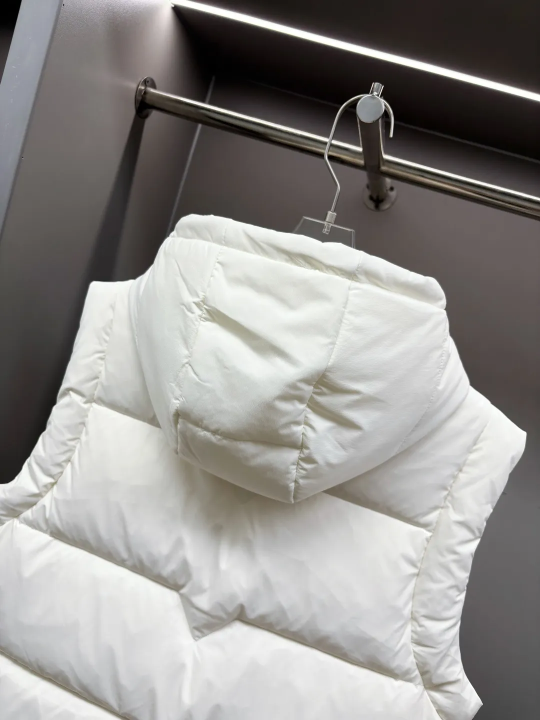 Prada Hooded Down Vest White Quilted - Image 9