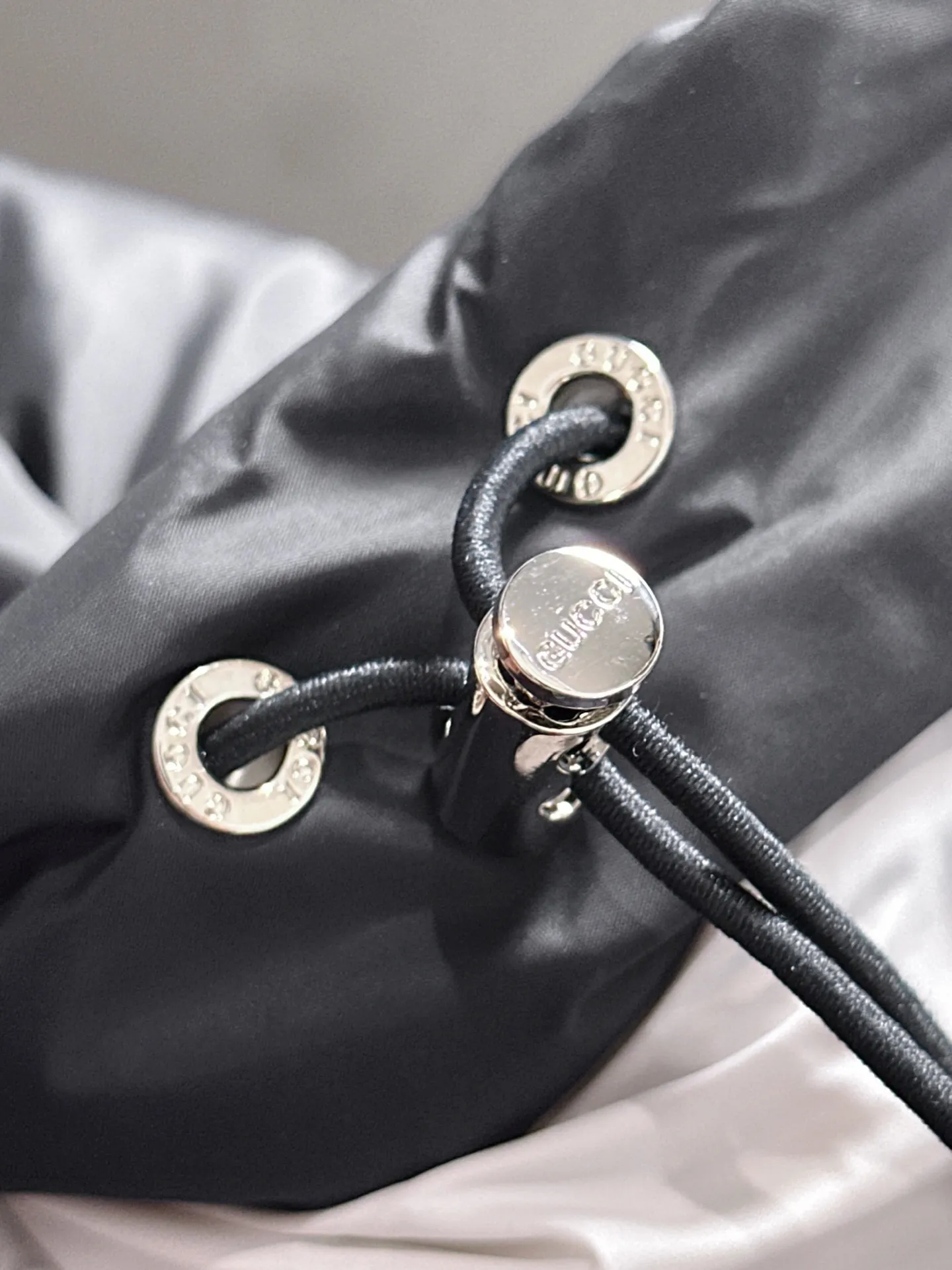 Gucci Longue Saion Down Jacket Black Hooded - Image 7