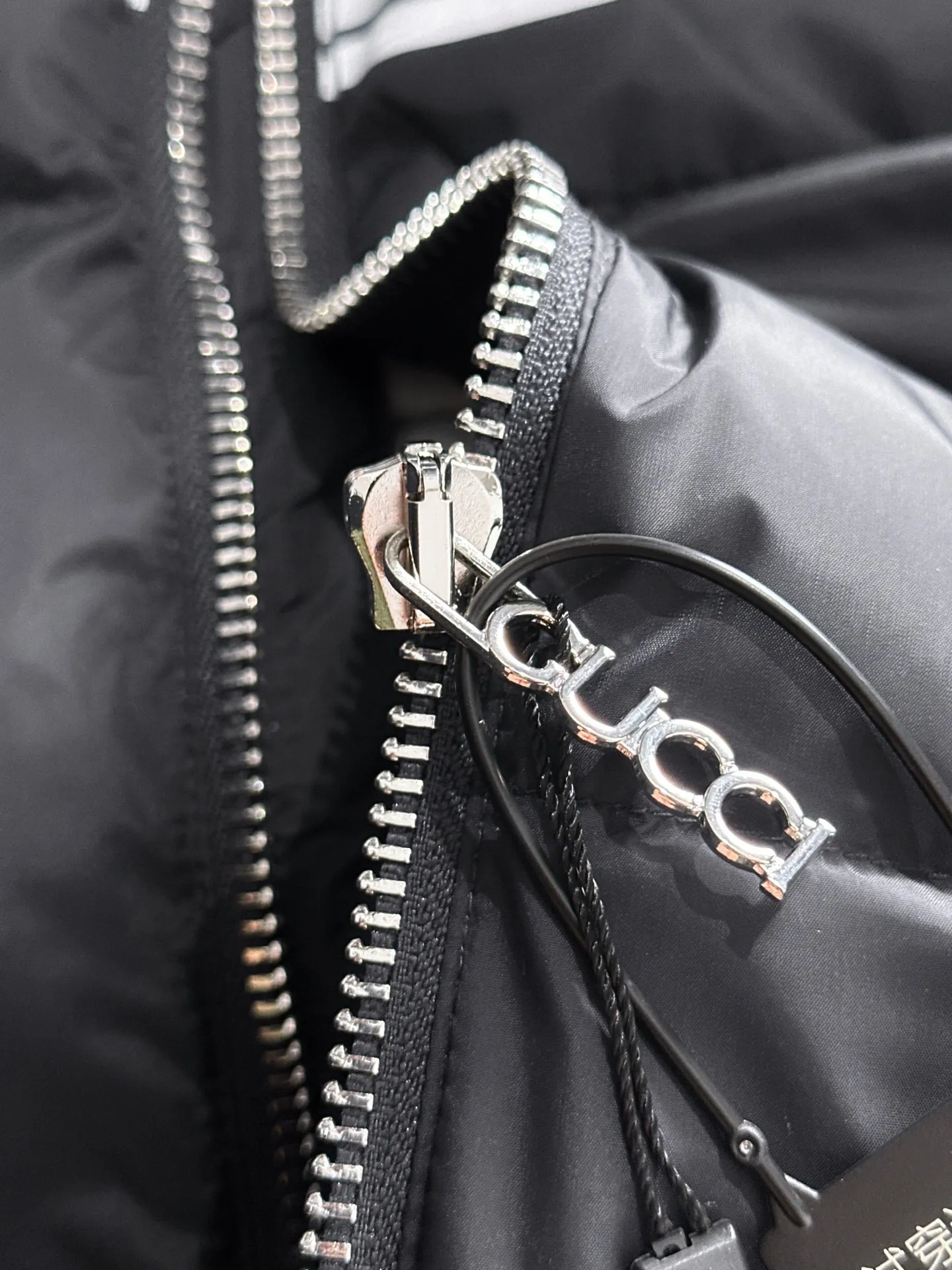 Gucci Longue Saion Down Jacket Black Hooded - Image 10