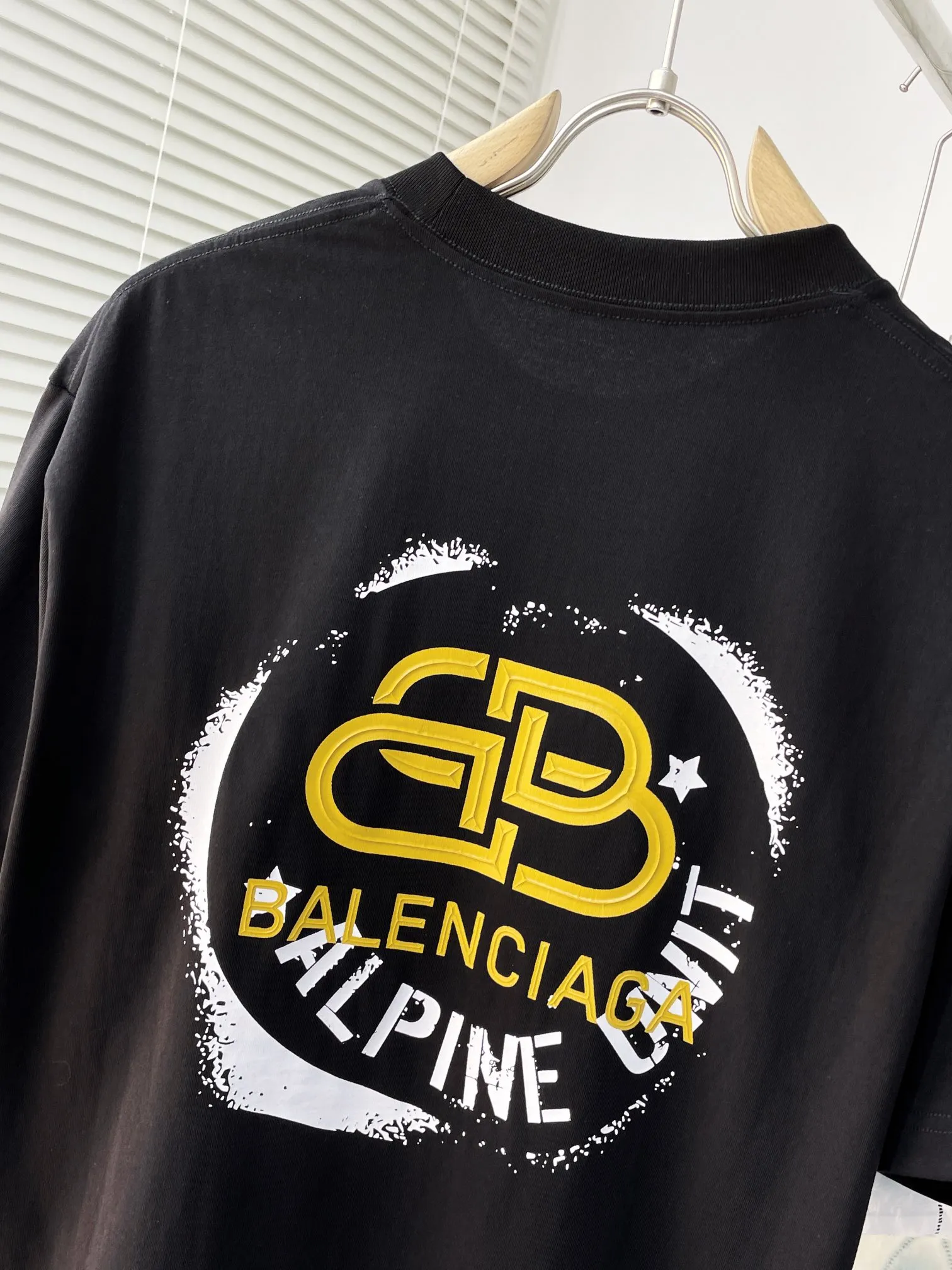 Balenciaga Logo Short Sleeve T-Shirt - Image 9