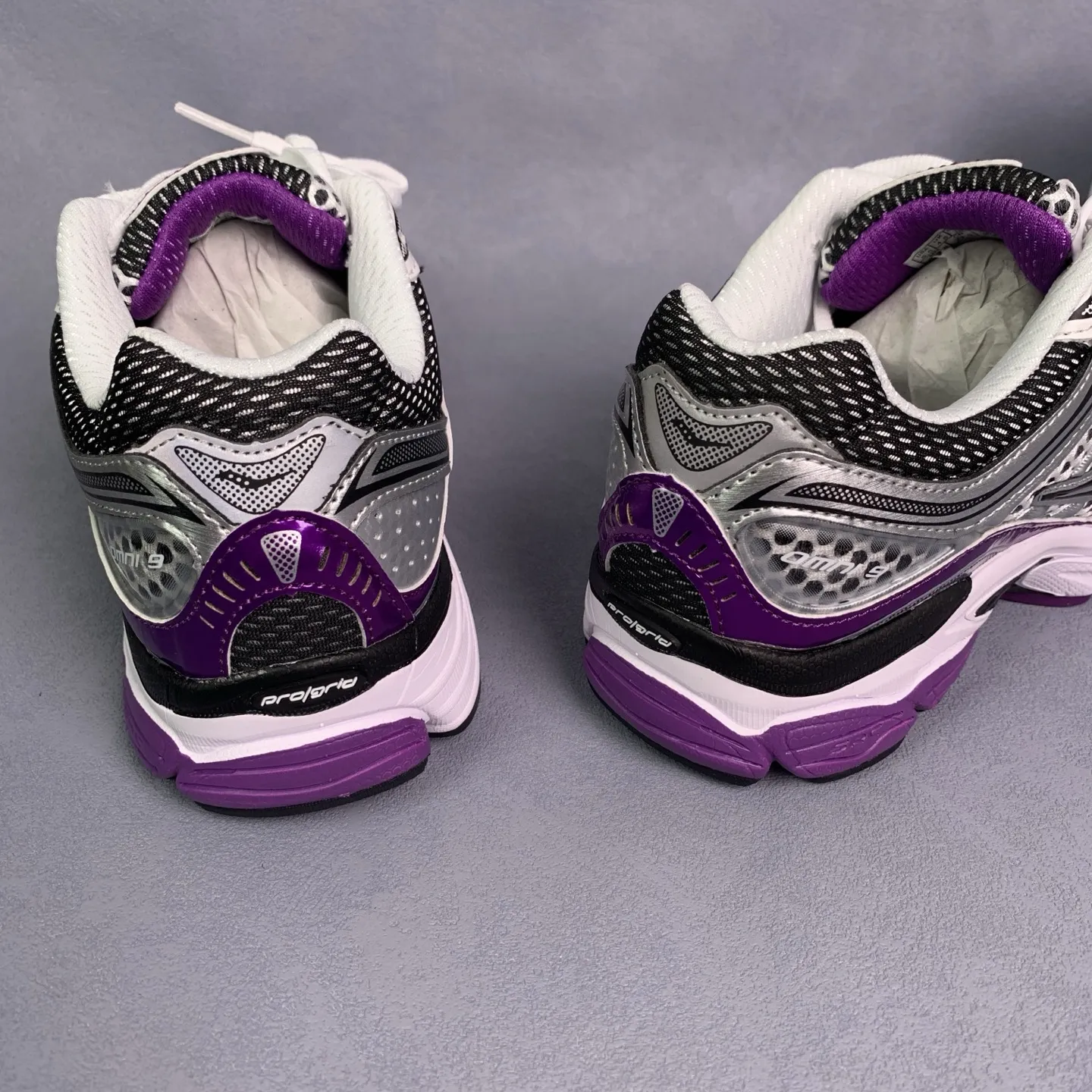 1768709107-src_7 Saucony Pro Grid Omni Violet Basse – Image 9