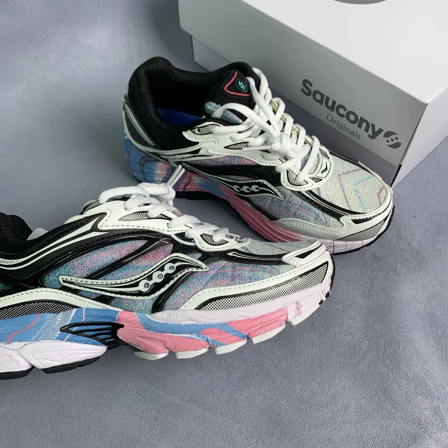 1768709025-src_5 Saucony Pro Grid Omni 9 Multicolore Basse – Image 6