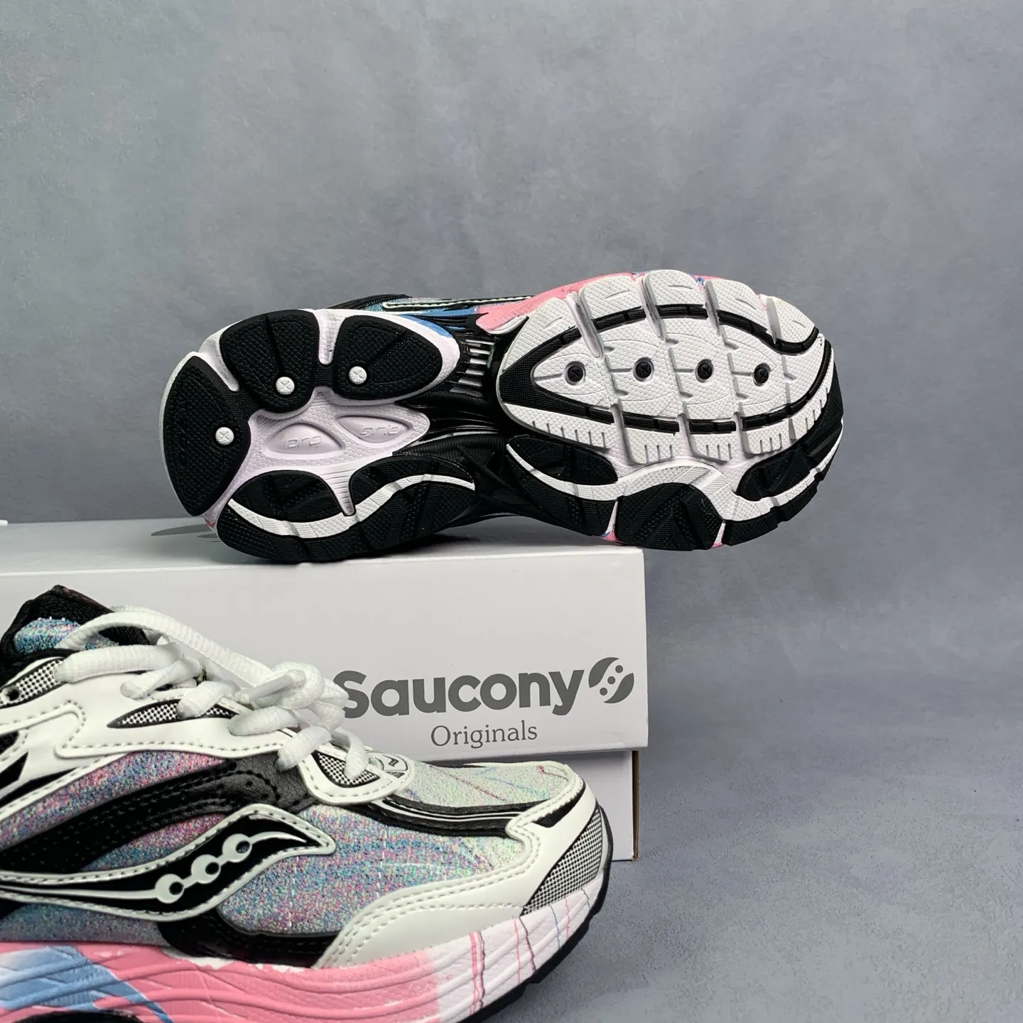 1768709026-src_8 Saucony Pro Grid Omni 9 Multicolore Basse – Image 8