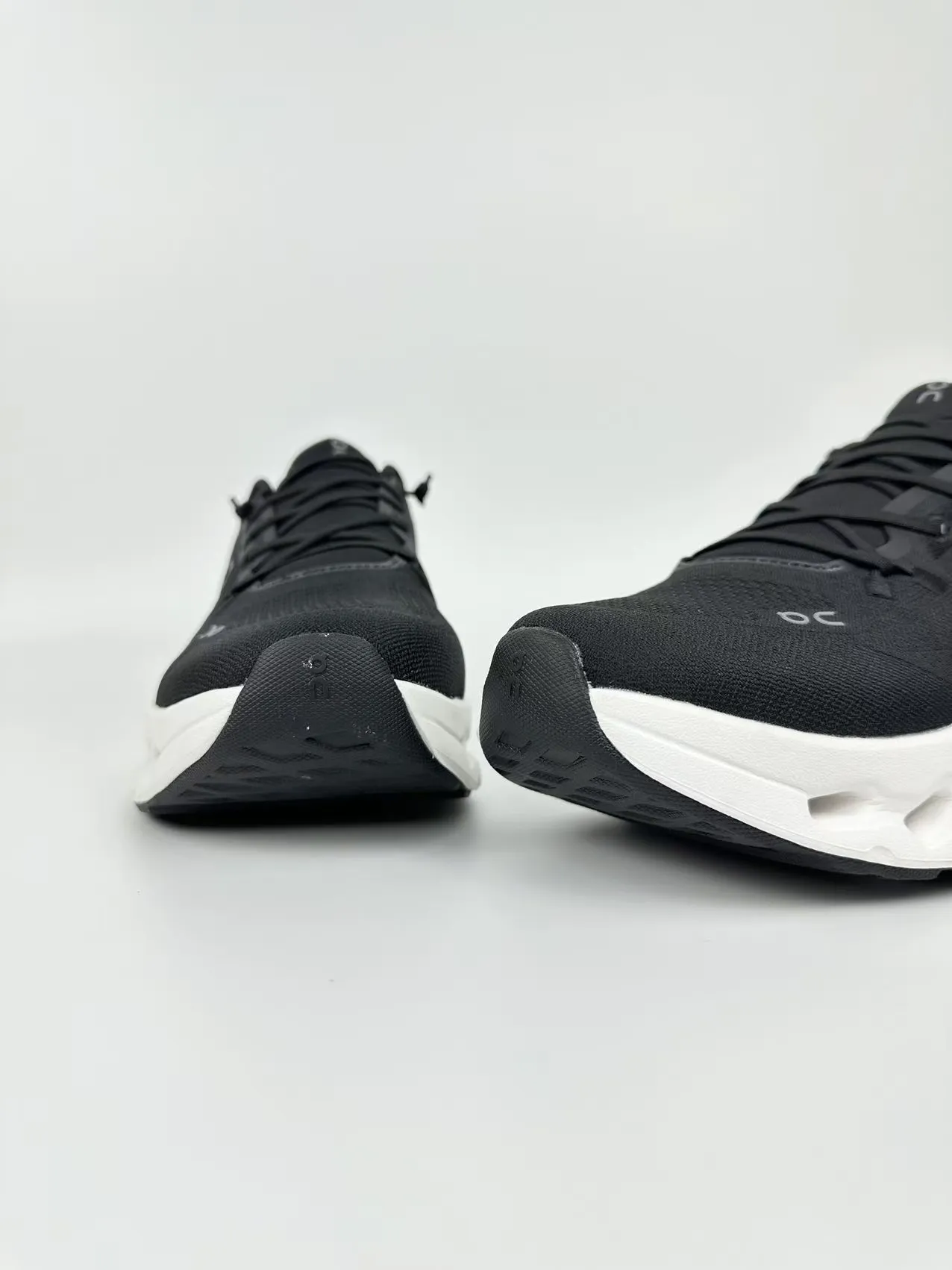 1769533899-src_3 On Cloudtilt Womens Running Shoes Black White – Image 4