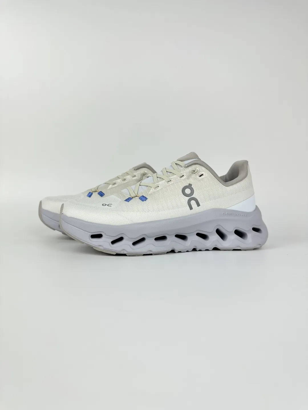 On Cloudtilt Running Shoes White Grey