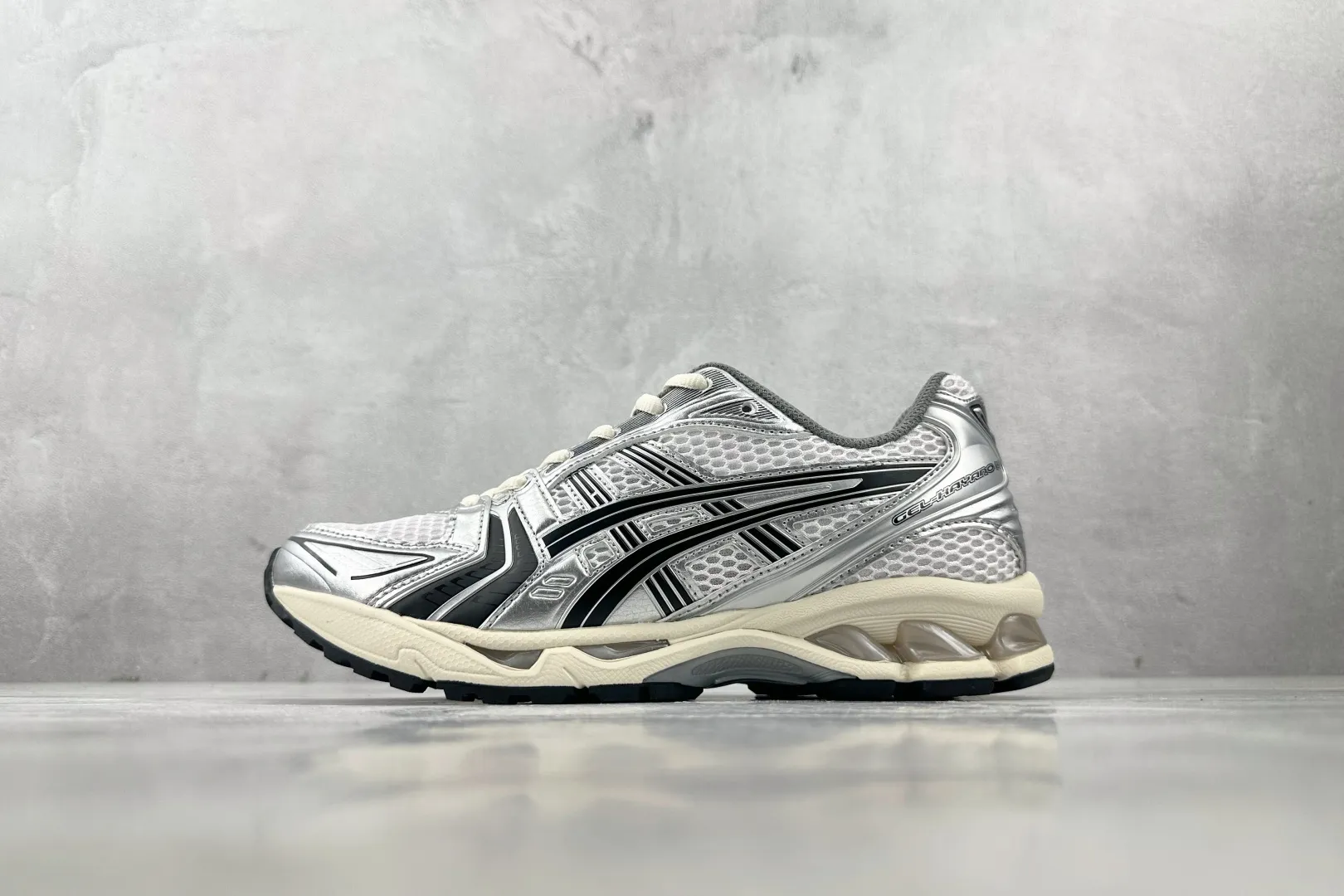 Asics Gel-Kahana 14 Silver Black Shoe