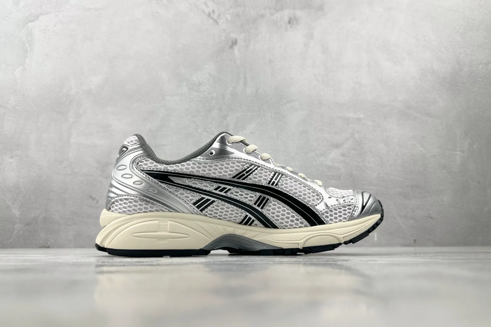 1769540512-src_1 Asics Gel-Kahana 14 Silver Black Shoe – Image 3