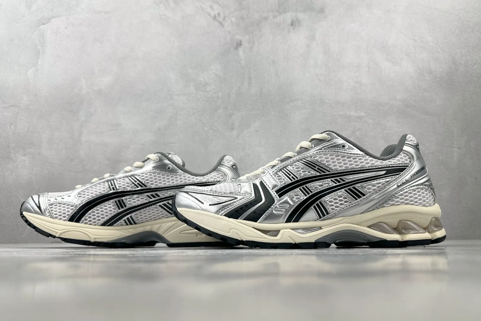 1769540513-src_4 Asics Gel-Kahana 14 Silver Black Shoe – Image 6