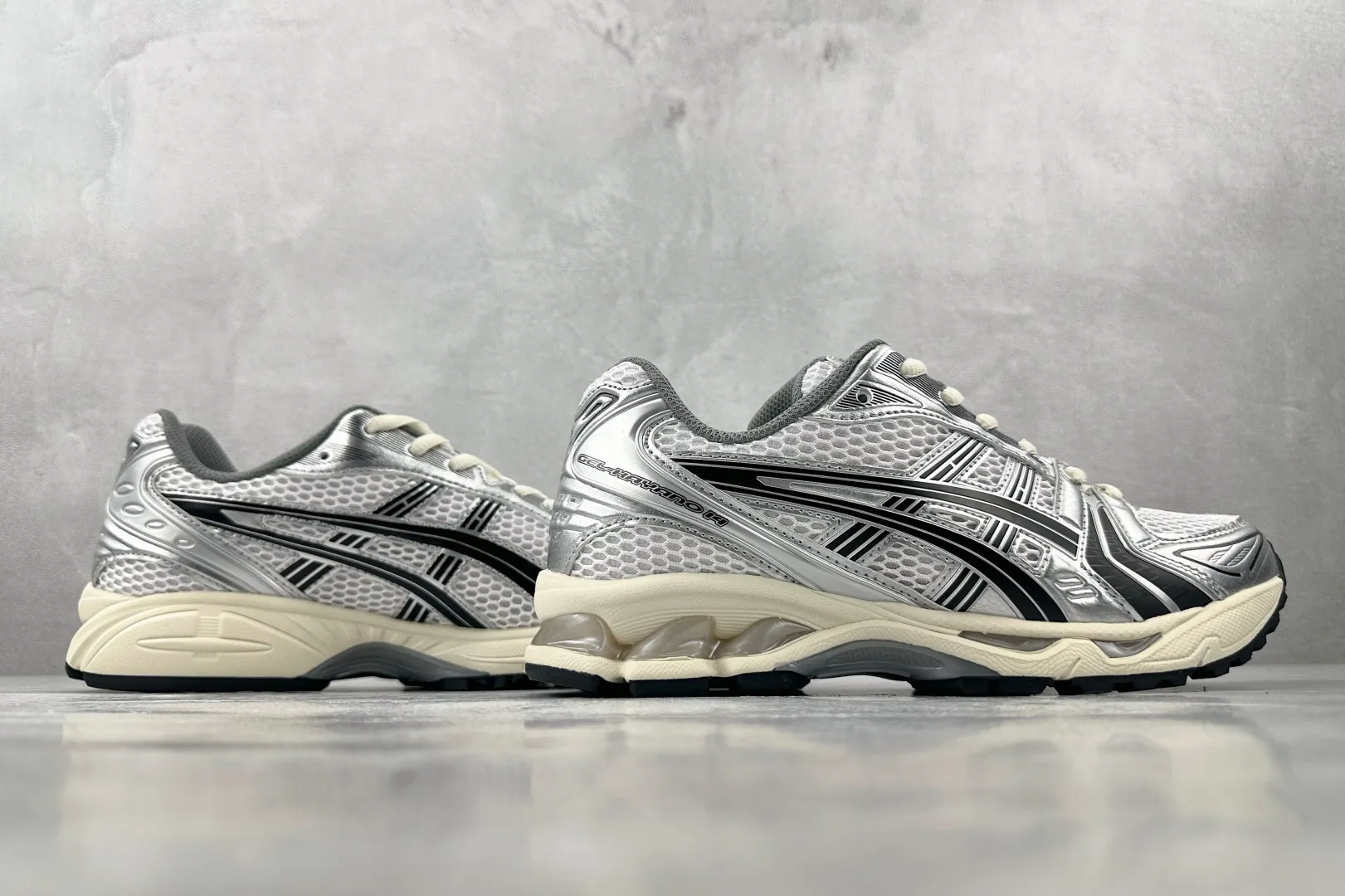 1769540513-src_5 Asics Gel-Kahana 14 Silver Black Shoe – Image 7