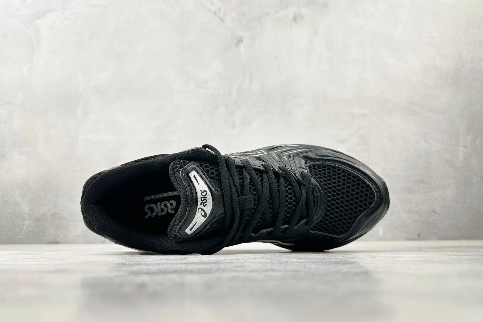 1769540432-src_2 Asics Gel-Kahana 14 Black Running Shoes – Image 4