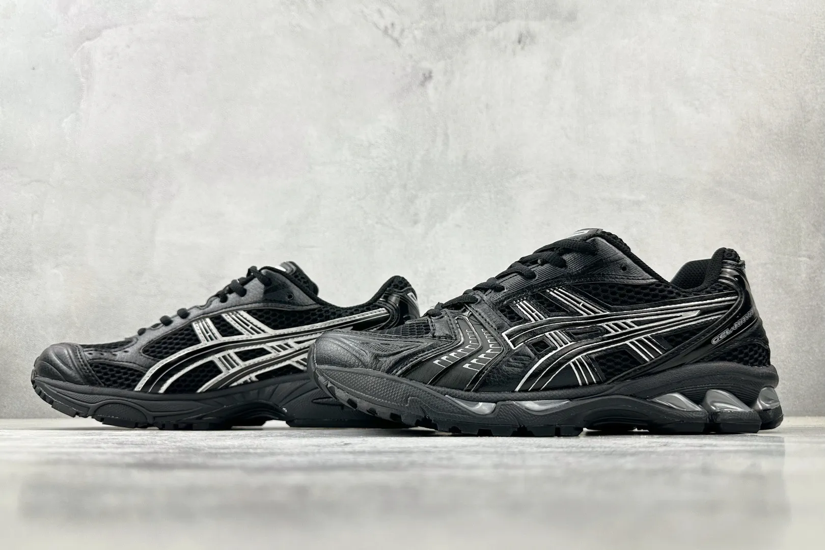 1769540432-src_4 Asics Gel-Kahana 14 Black Running Shoes – Image 5