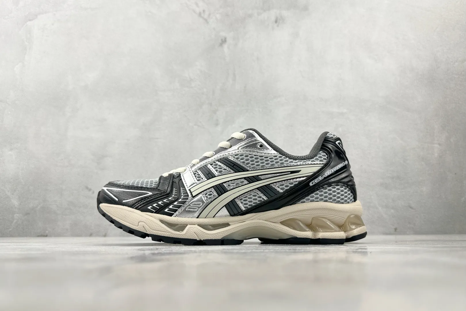 Asics Gel-Kahana 14 Black Silver Shoe