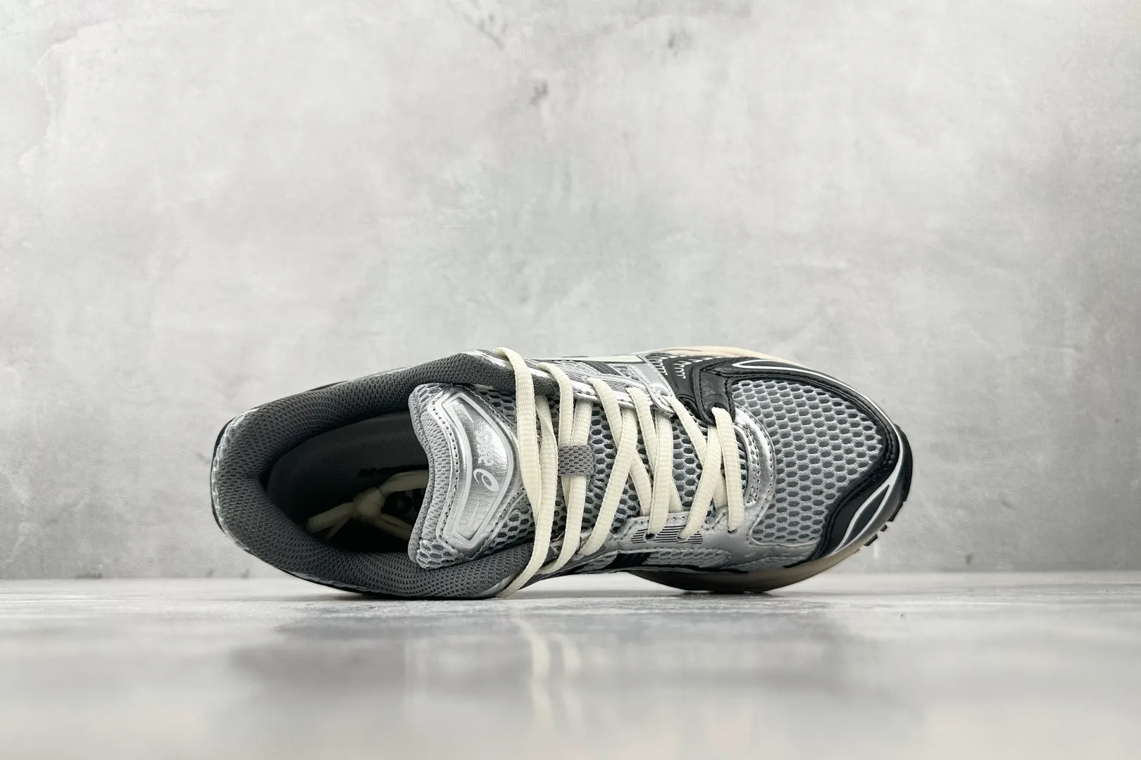 1769539881-src_2 Asics Gel-Kahana 14 Black Silver Shoe – Image 4