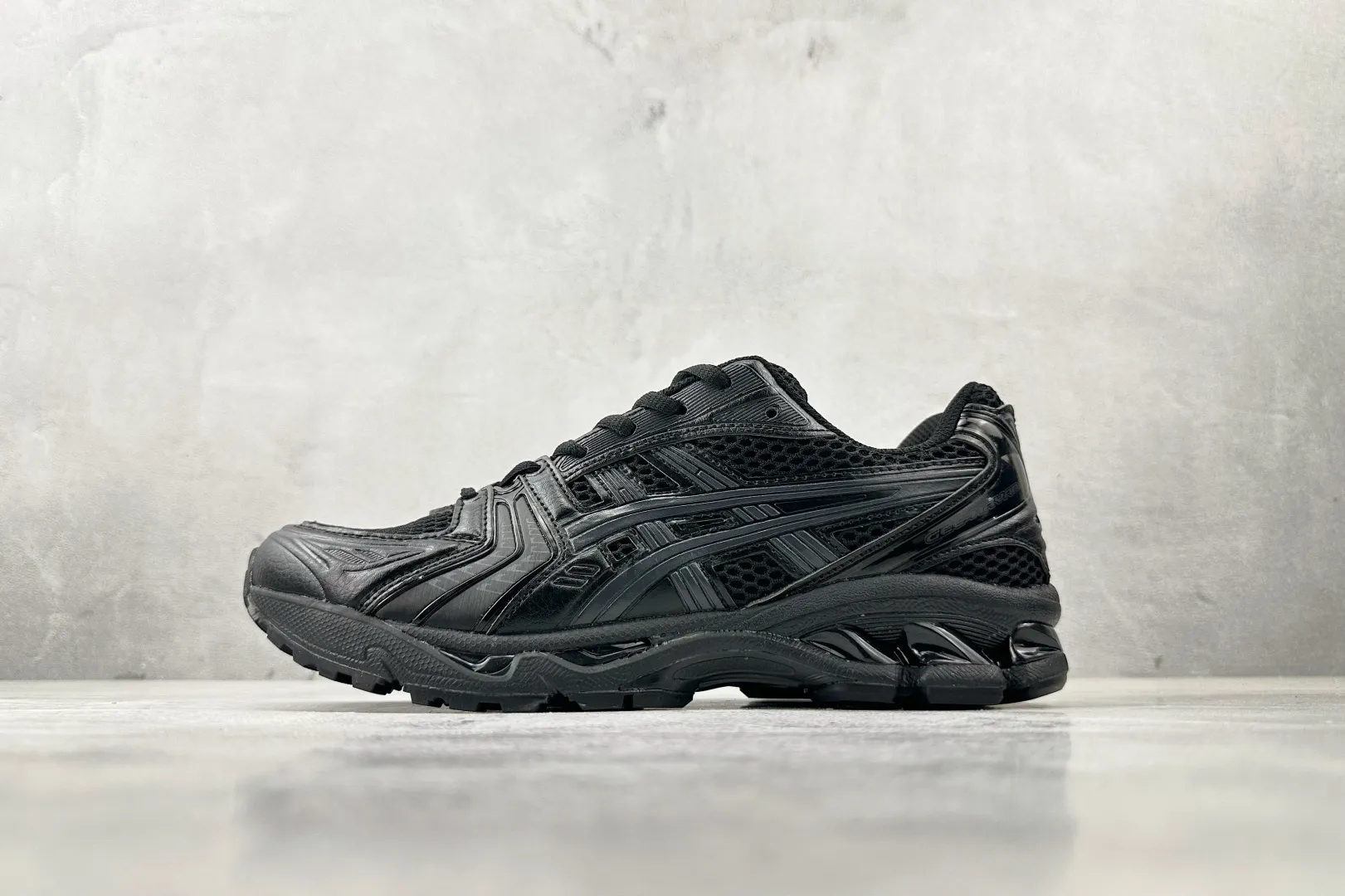Asics Gel-Kahana 14 Black Running Shoes