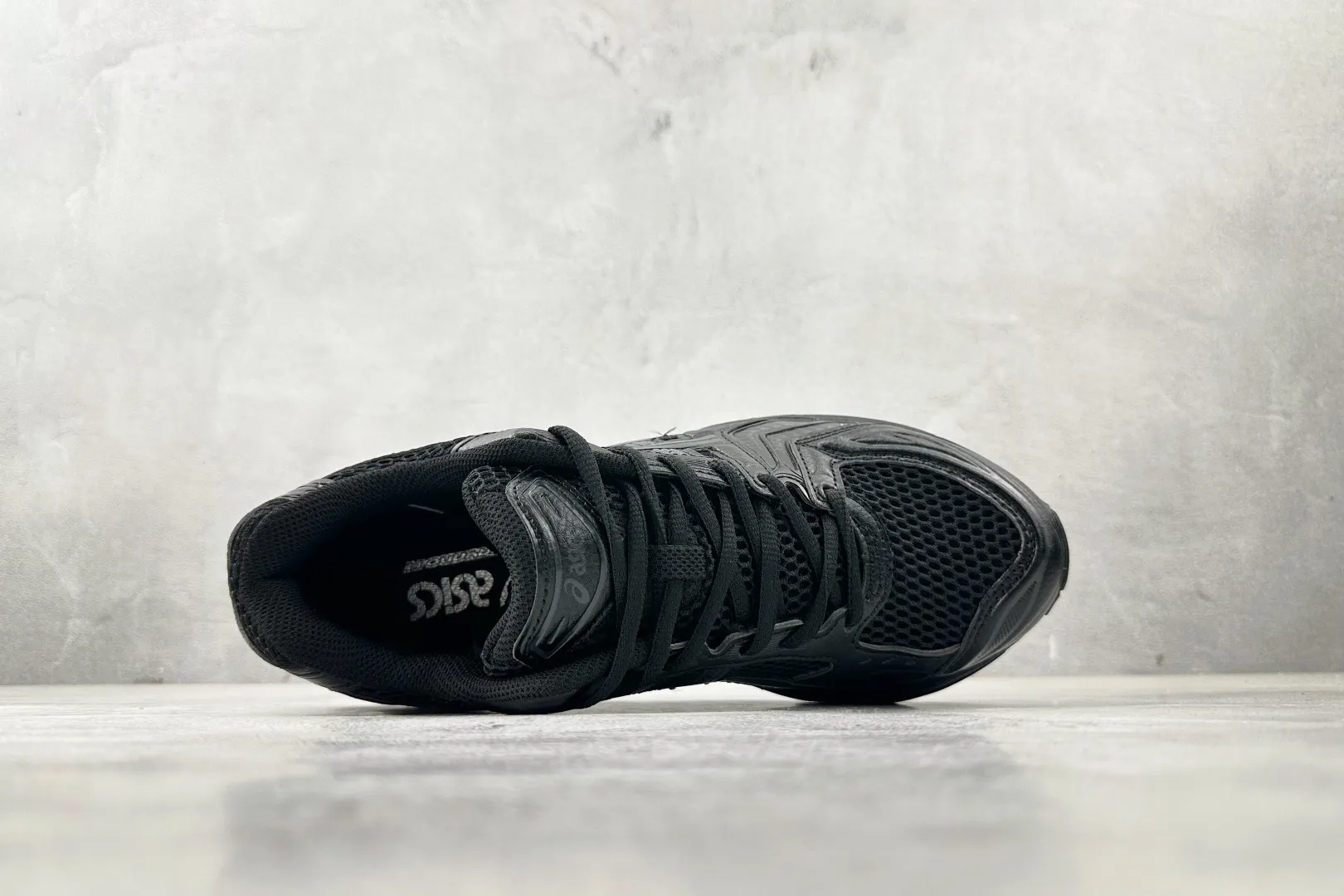 1769539725-src_2 Asics Gel-Kahana 14 Black Running Shoes – Image 3