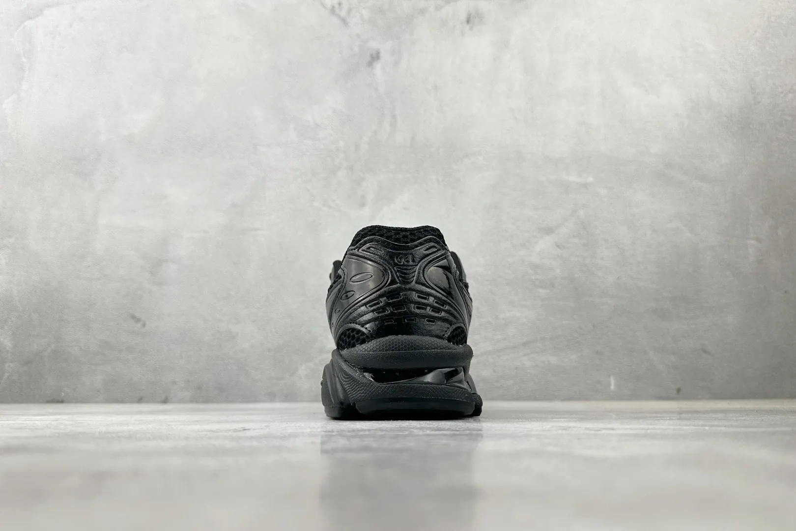 1769539726-src_8 Asics Gel-Kahana 14 Black Running Shoes – Image 8