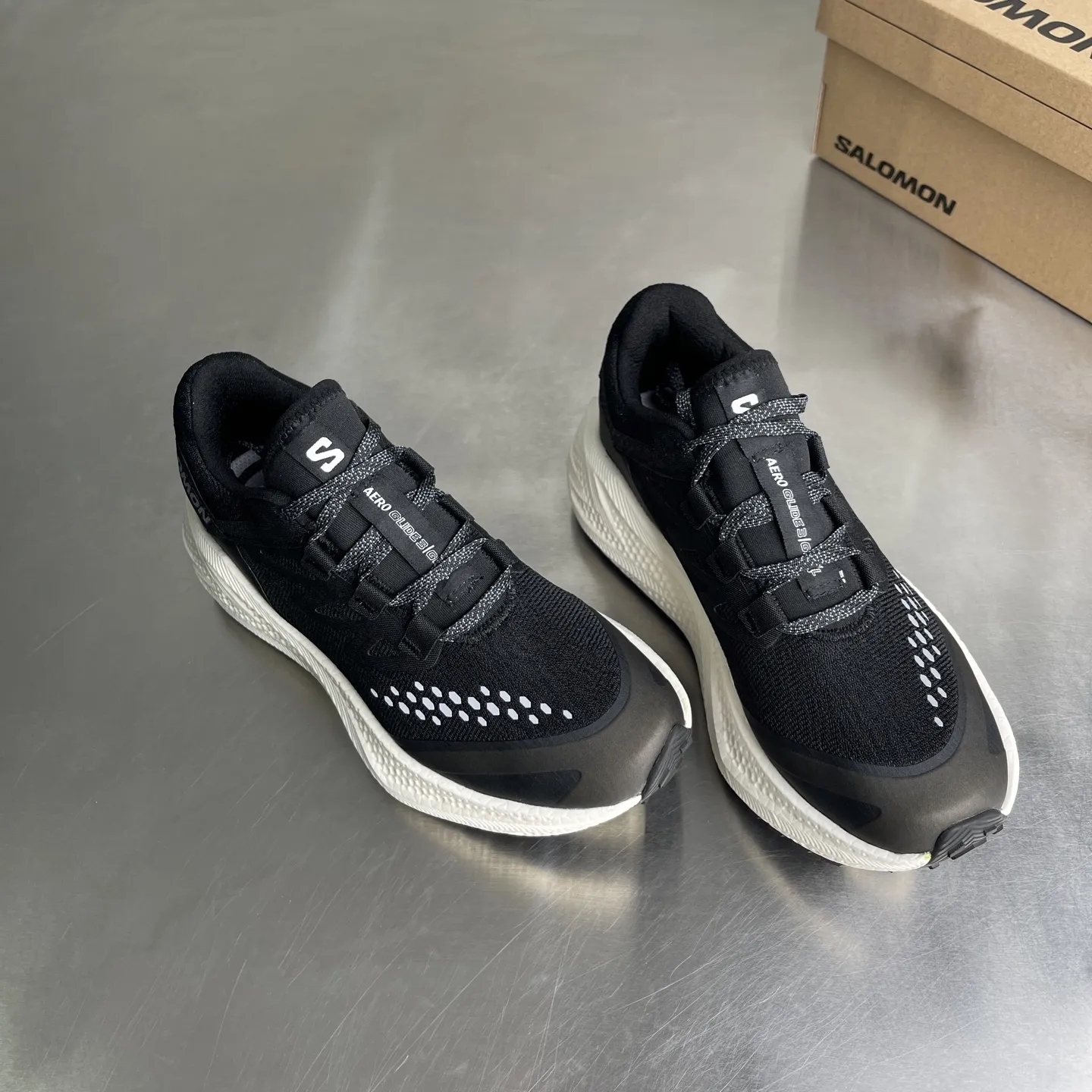 1769566535-src_5 SALOMON Aero Glide 3 GRVL Black Shoes – Image 7