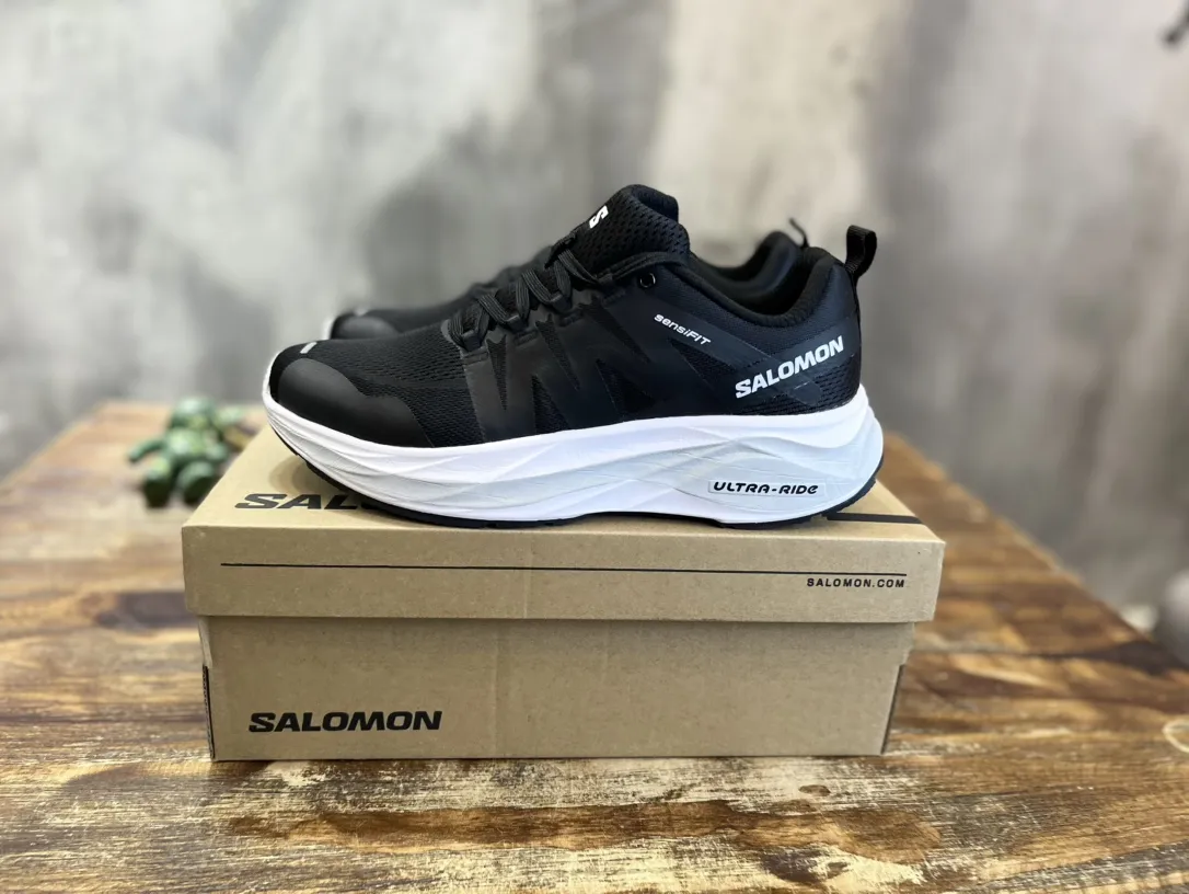 Salomon Aero Glide Black Running Shoes