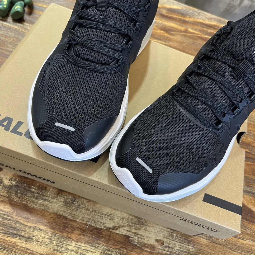 1769565916-src_4 Salomon Aero Glide Black Running Shoes – Image 5