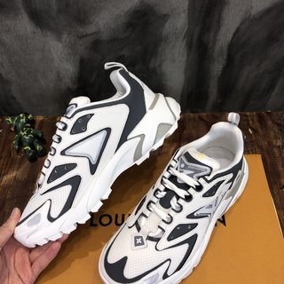LV Runner Sneaker White - LuxuryTastic Replicas
