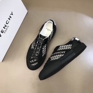 Givenchy Sneaker Rrban Street in Black with White
