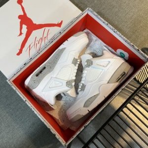 Nike Sneaker Off-White™ x Air Jordan 4 in White