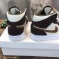 Replica Nike Air Jordan 1 Mid Sneaker