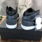 Replica Nike Air Jordan 1 Mid Sneaker