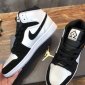 Replica Nike Air Jordan 1 Mid Sneaker