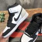 Replica Nike Air Jordan 1 High Sneaker