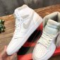 Replica Nike Air Jordan 1 High Sneaker