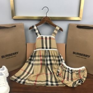 Burberry 2022 Girl Braces Skirt and Underpants set