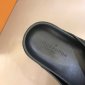 Replica Louis Vuitton Slipper MIRABEAU in Black