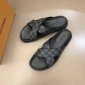 Replica Louis Vuitton Slipper MIRABEAU in Black