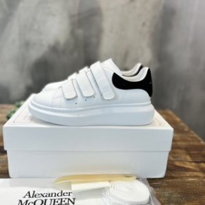 Alexander McQueen 2022 classic little white shoes TS202291642