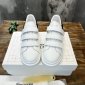 Replica Alexander McQueen 2022 classic little white shoes TS202291642