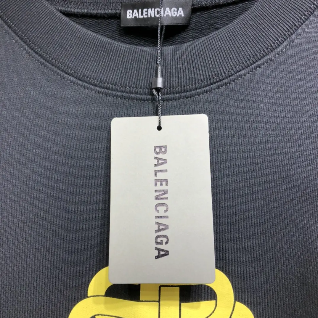 BALENCIAGA Men's & Women's Black Crew Neck Sweatshirt with Logo - 2021FW Collection, XS-L - Image 4