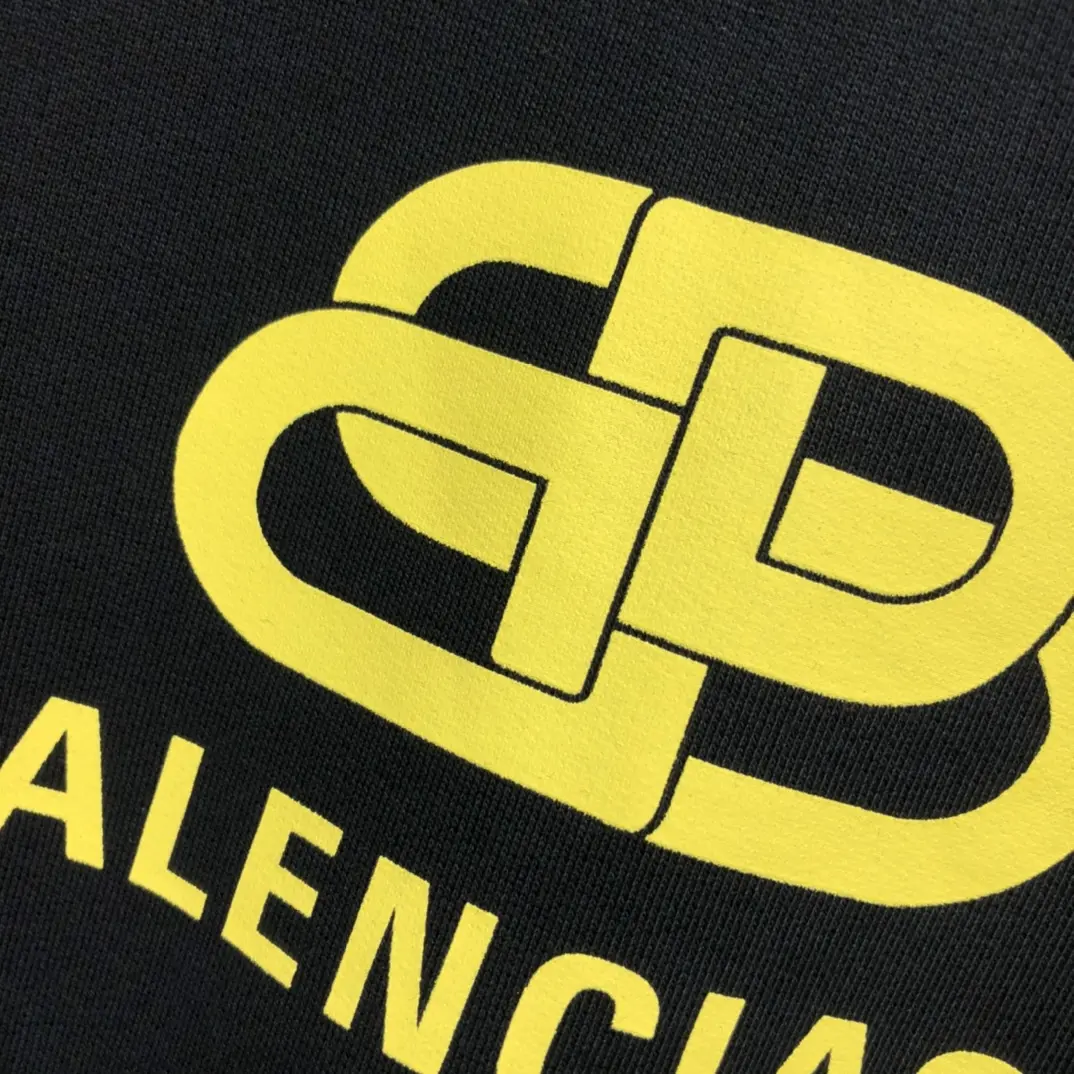 BALENCIAGA Men's & Women's Black Crew Neck Sweatshirt with Logo - 2021FW Collection, XS-L - Image 5