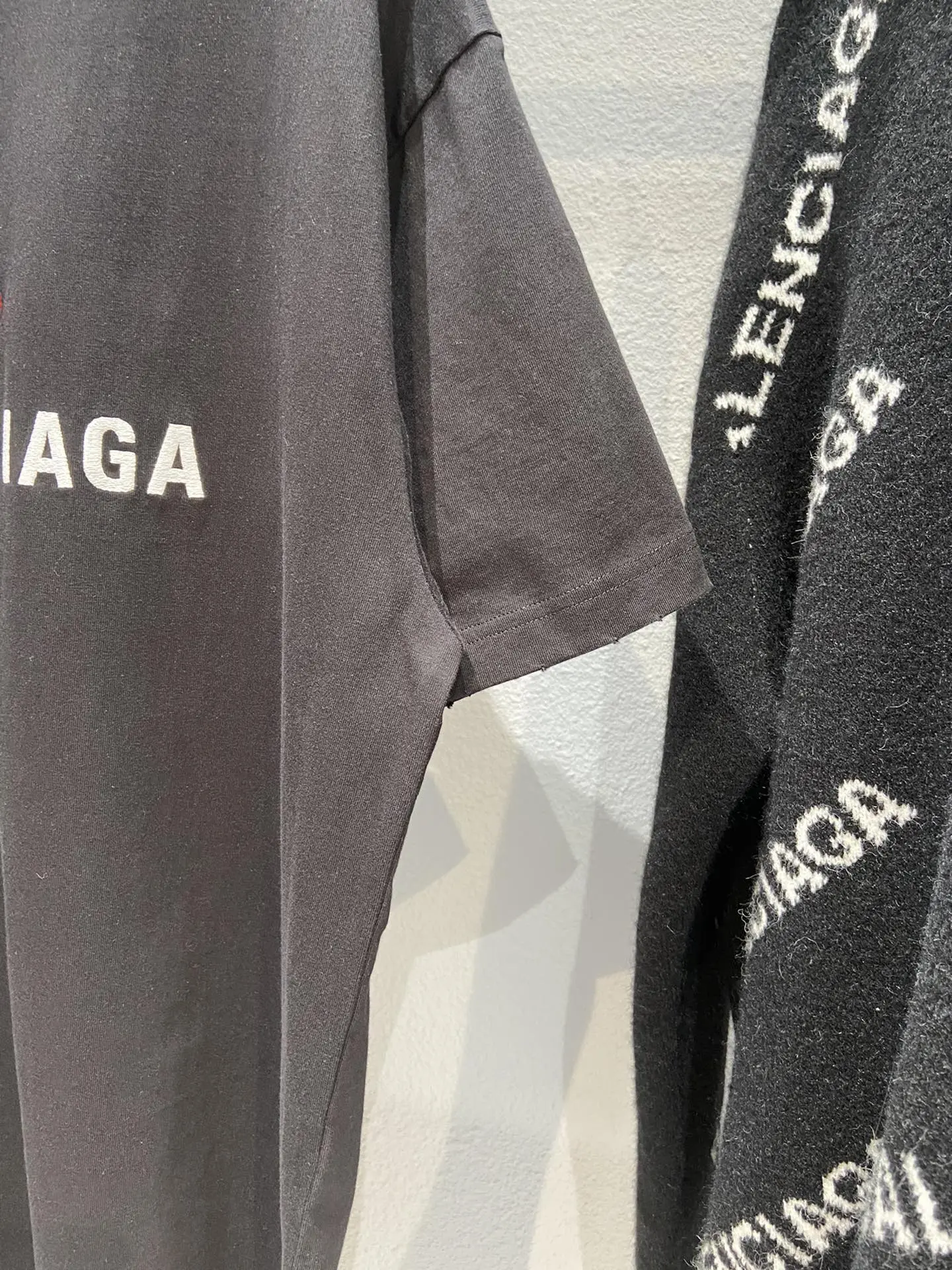 Balenciaga Paris Love T-Shirt Black Unisex - Image 9