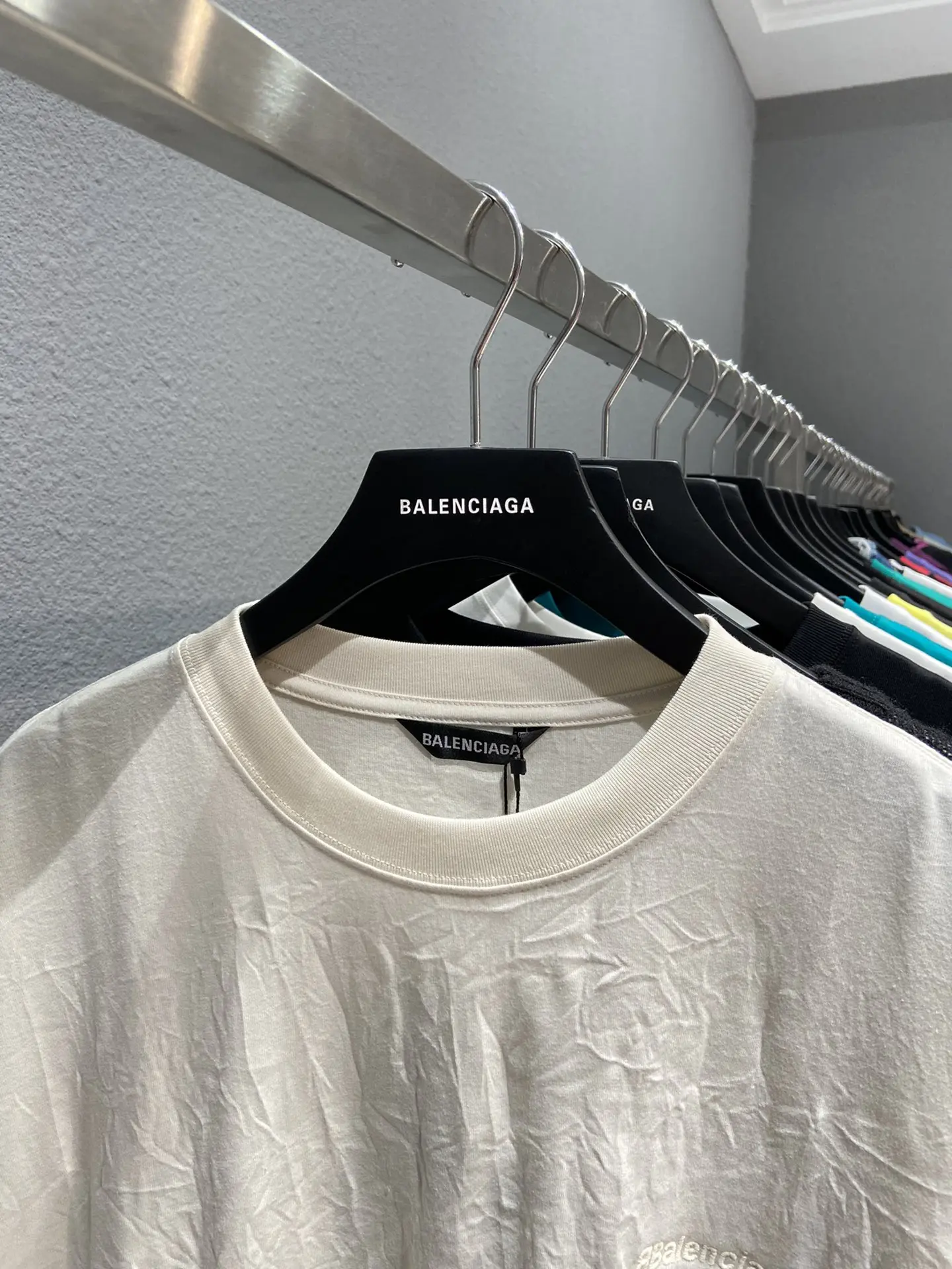 Balenciaga BB T-Shirt Beige Unisex - Image 6