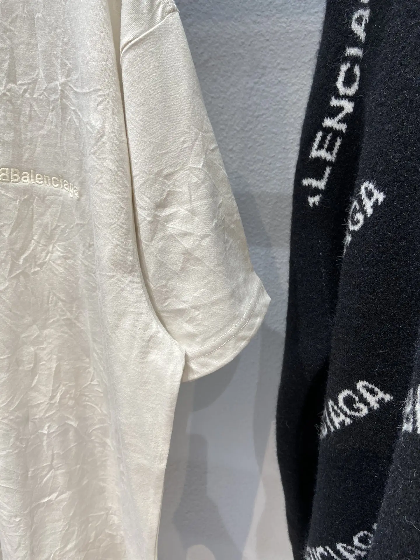 Balenciaga BB T-Shirt Beige Unisex - Image 9