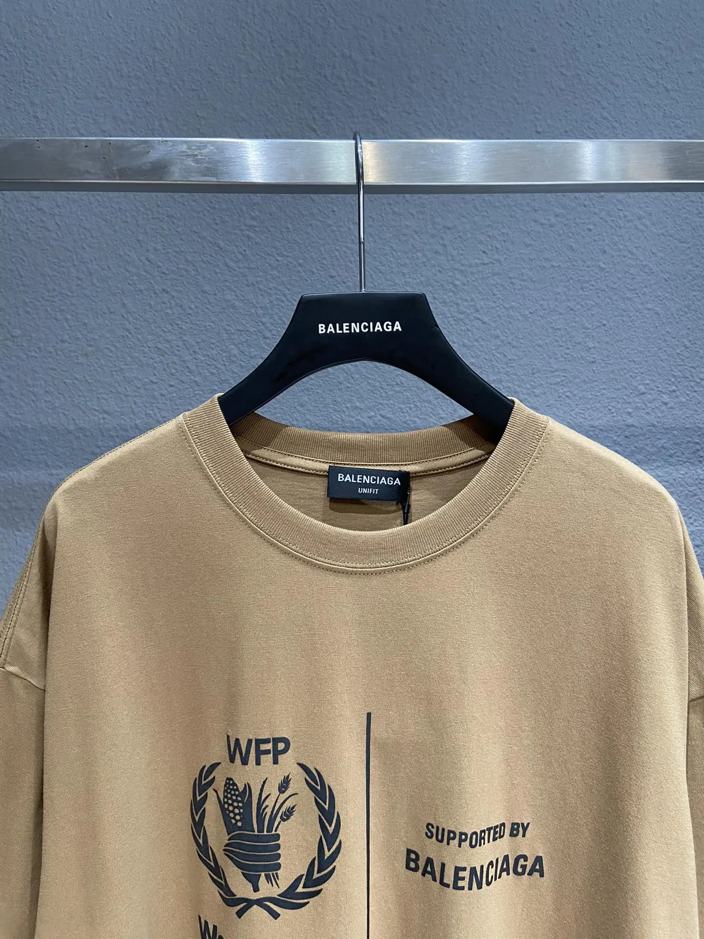 Balenciaga Classic WFP Khaki Loose T-Shirt - Image 6