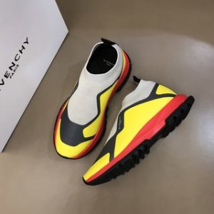 Givenchy Sneaker Spectre in Gray and Yellow