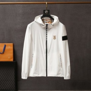 Burberry Jacket Hooded in White