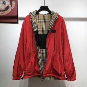 Burberry Jacket Reversible in Brown with Red