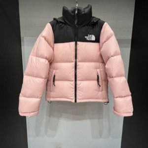 The North Face Women’s 1996 Retro Nuptse Water-Repellent Jacket (Size: XL): Cameo Pink