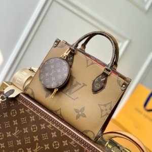 SOLD Louis vuitton on the go MM